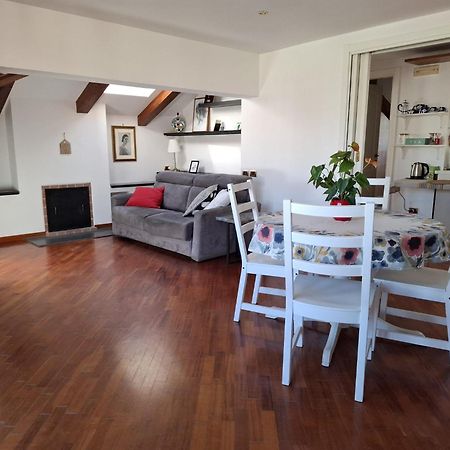 サレルノCasa Ameliaアパートメント エクステリア 写真