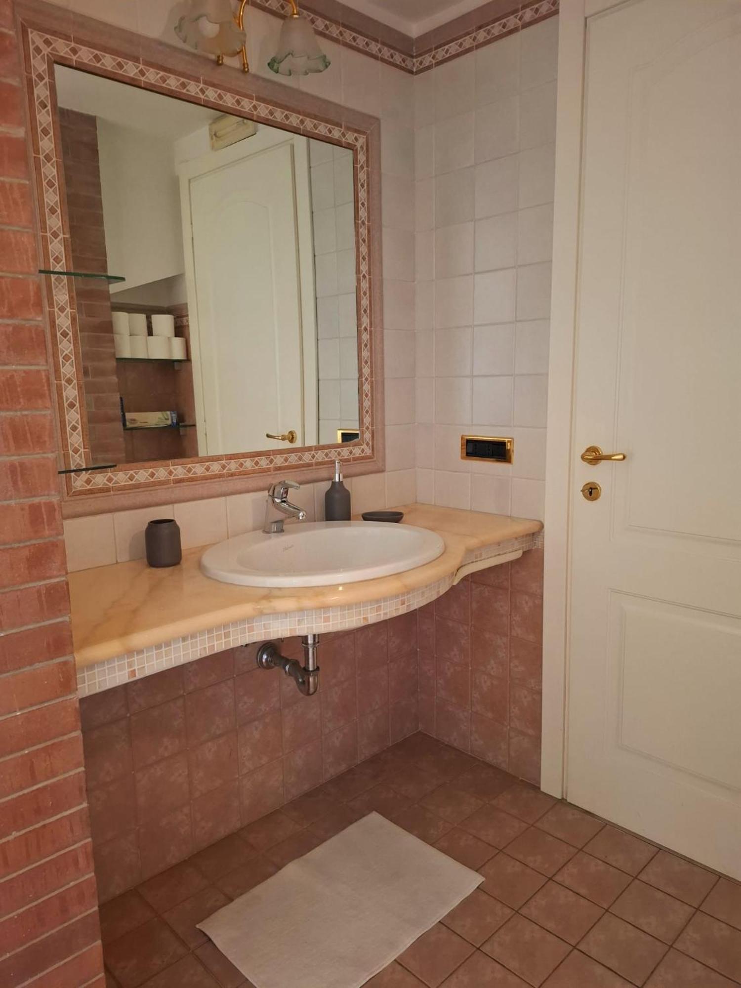 サレルノCasa Ameliaアパートメント エクステリア 写真